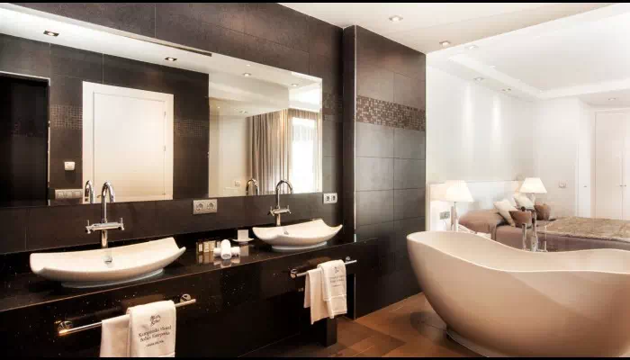 Kempenski-bathroom-235