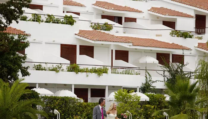 Skiathos-princess-couple-198